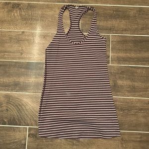 Lulu Lemon workout top, great condition, size 2